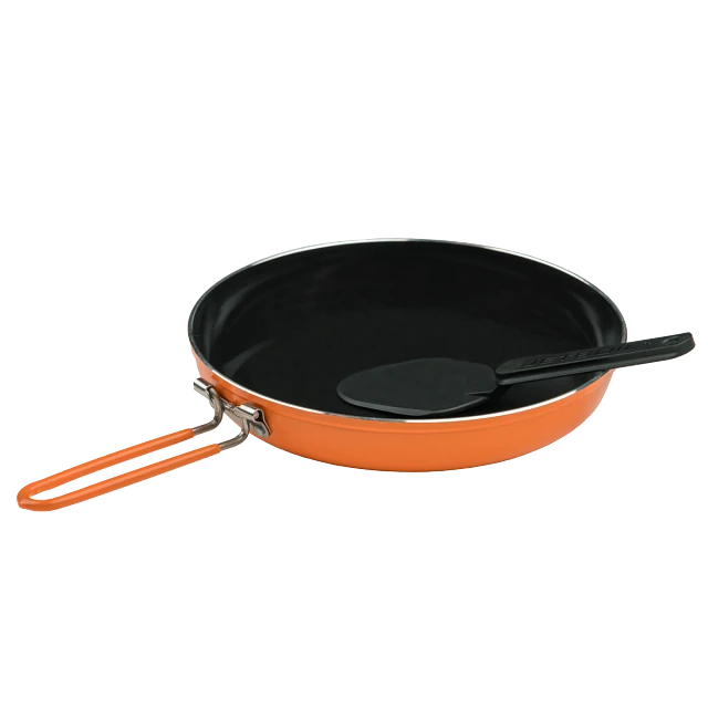 Cast Iron Skillet, Small Frying Pan with Detachable Wooden Handle, Iron  Skillet for Camping, Small Cast Iron Pan, Dishwasher Safe, Indoor and  Outdoor Use, Safe on Induction, Stovetop or Open Fire 