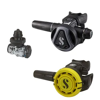 MK17 EVO 2 DIN 300 first stage and C370 second stage dive regulator set in black and graphite, plus R105 Octopus in yellow