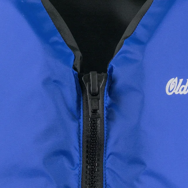 Closeup of zipper on Old Town Outfitter Universal