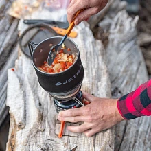 Close up on cooking in the MiniMo Cooking System