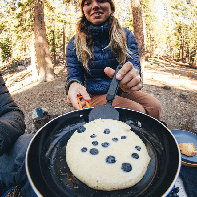 Summit Skillet Turner - Insitu 01