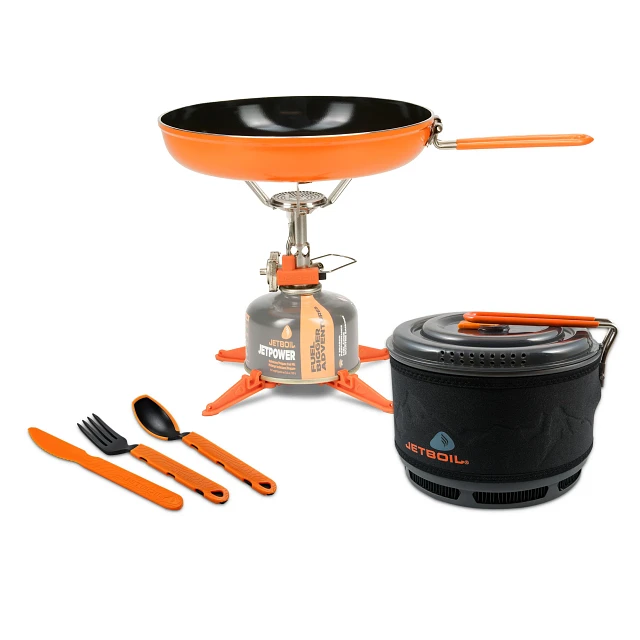 MightyMo Group Cook Bundle included MightyMo, Summit Skillet, 1.5 Ceramic Cook Pot, and TrailWare