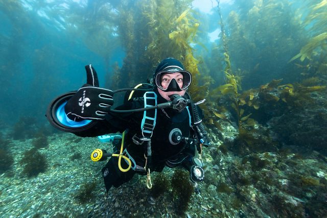 Going Up Scuba Hand Signal