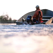 ICE HELIX All-Season mounted in the back of a fishing boat