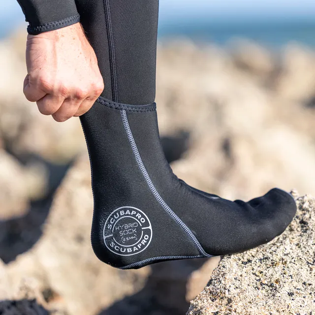 Hybrid Sock, 2.5mm - Diver Donning