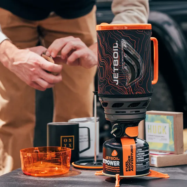 Grande Coffee Press 2.0 near the Jetboil Flash 1.8L Java Fast Boil System