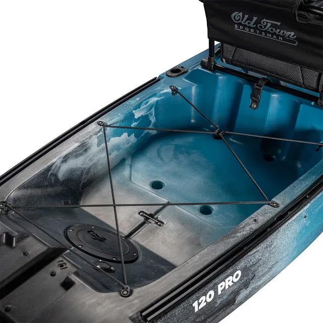 Large stern tankwell with access hatch on Old Town Sportsman 120 Pro