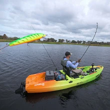 Fishing in the Sportsman AutoPilot 120 - Fire Tiger 