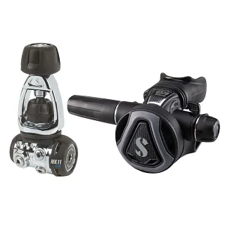 MK11 EVO first stage and C370 second stage dive regulator set in black and graphite.