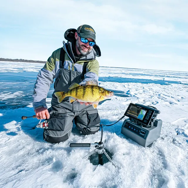 ICE XPLORE 10 + MEGA Live 2 Bundle - Humminbird